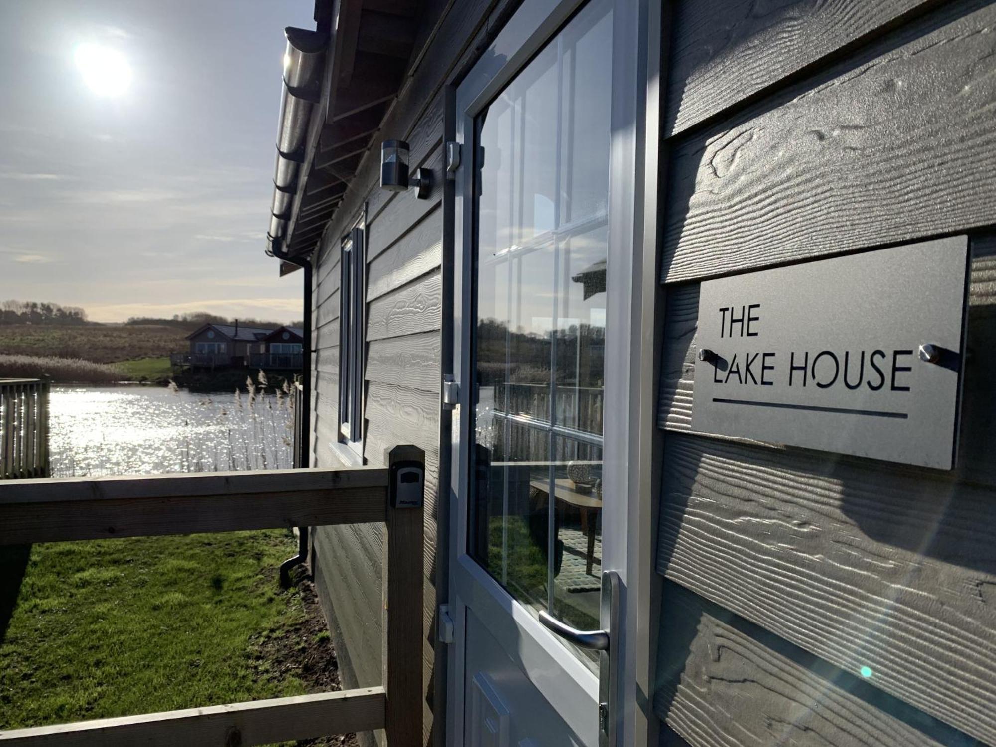 The Lake House At The Bay Filey, Sleeps 4, 1 Dog Welcome For Free Too المظهر الخارجي الصورة